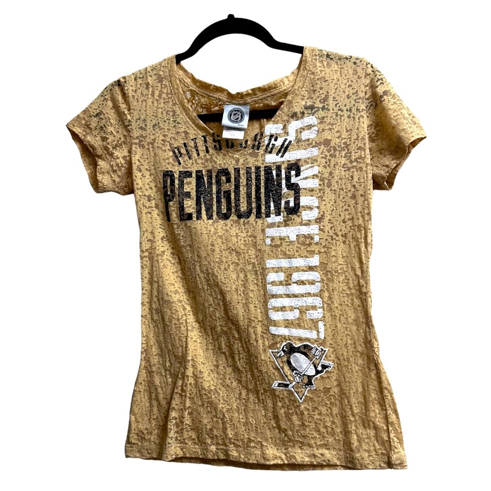 Knights Apparel NHL Pittsburgh Penguins Burn Out Short Sleeve T-Shirt Size S EUC